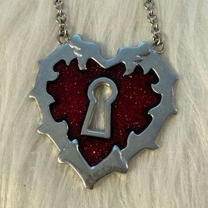 Vintage Carlos Silver Heart Necklace.     Tote P3